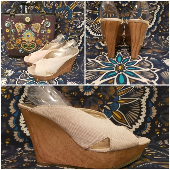 Heeled Slides 8 - Picture 1 of 9